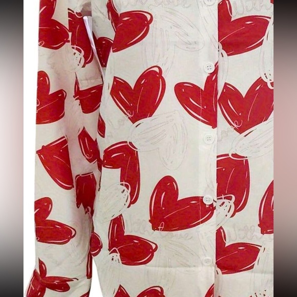 Luxe red hearts print button down shirt - Picture 3 of 7